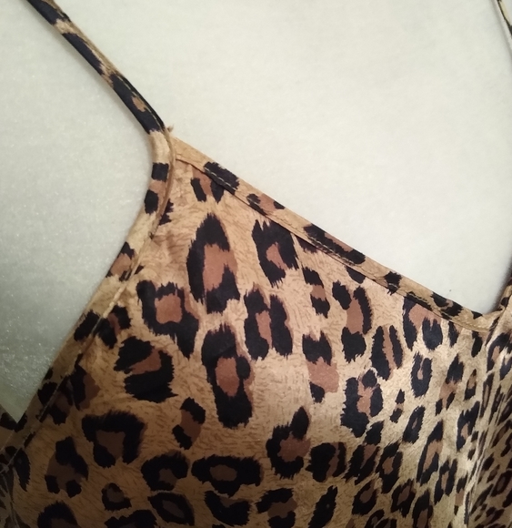 Leopard print nightie - Picture 3 of 6